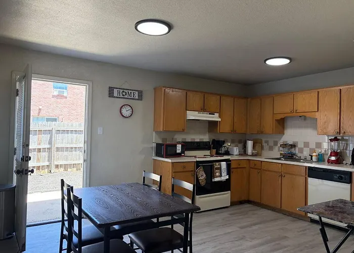 Huge 1200sf 2br/4 Min Ft Cavazos-officers & Nurses Holiday home Killeen